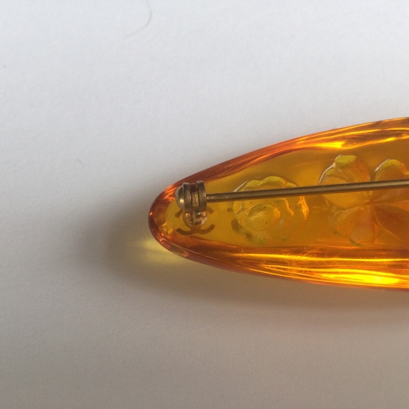 Vintage Chanel Brooch - Picture 4 of 9